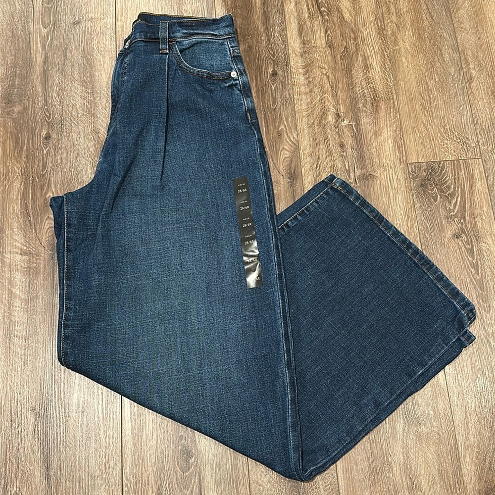 Banana Republic High Rise Wide Leg Relaxed Fit size:  28/6R